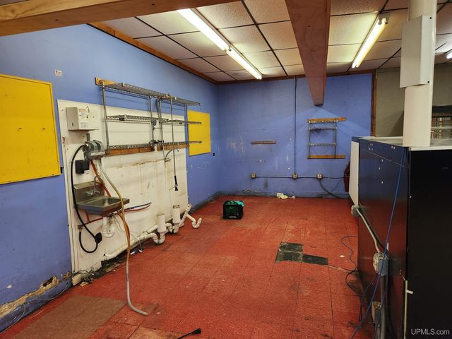 1035 Ethel Avenue, Hancock, MI 49930