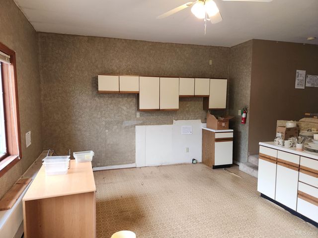 1035 Ethel Avenue, Hancock, MI 49930