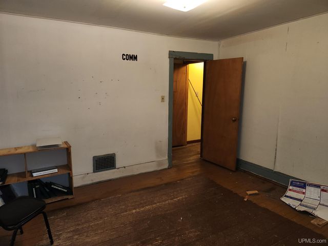 1035 Ethel Avenue, Hancock, MI 49930