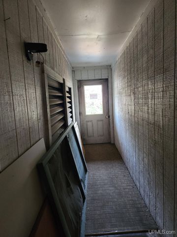 1035 Ethel Avenue, Hancock, MI 49930