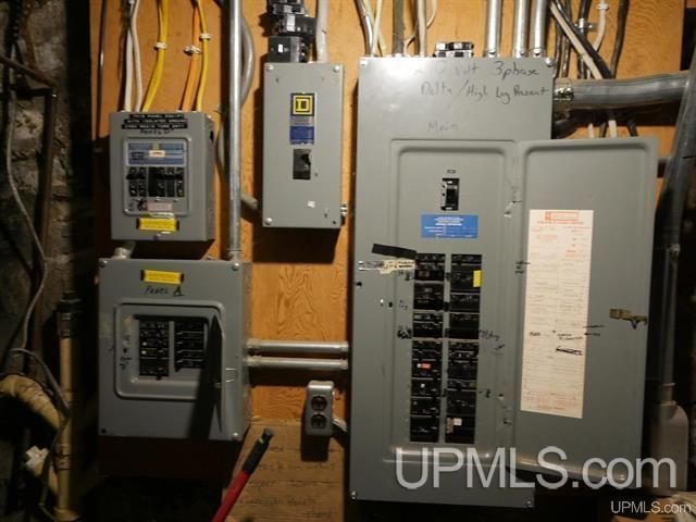 1035 Ethel Avenue, Hancock, MI 49930