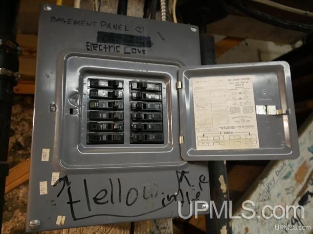 1035 Ethel Avenue, Hancock, MI 49930