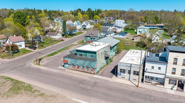 1035 Ethel Avenue, Hancock, MI 49930