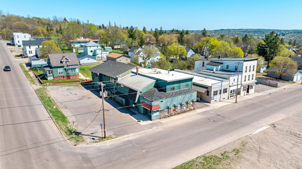 1035 Ethel Avenue, Hancock, MI 49930