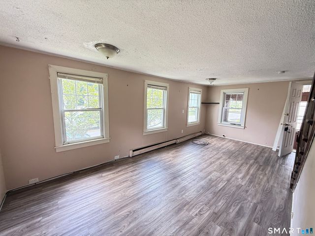 86 State Street, Guilford, CT 06437