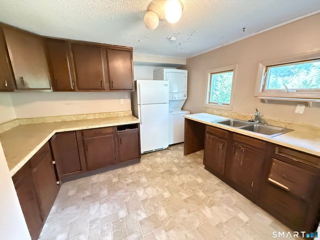 86 State Street, Guilford, CT 06437