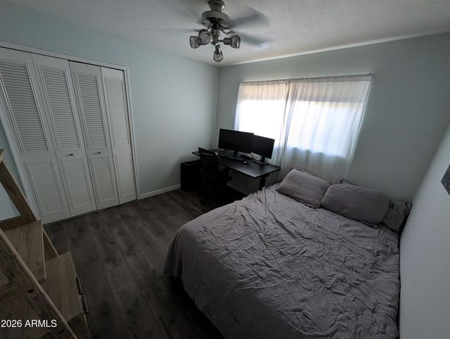 1039 E LARKSPUR Lane, Tempe, AZ 85288
