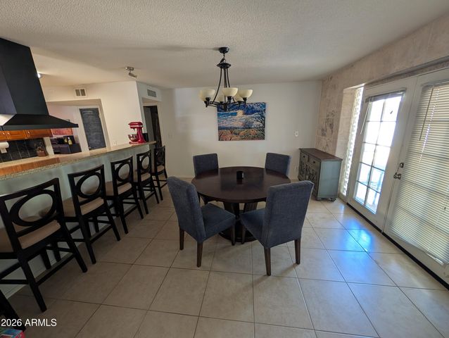 1039 E LARKSPUR Lane, Tempe, AZ 85288