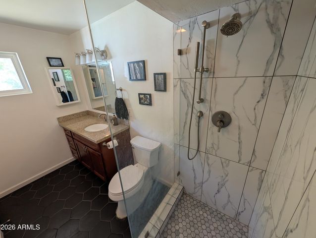 1039 E LARKSPUR Lane, Tempe, AZ 85288