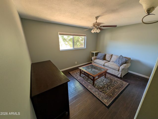 1039 E LARKSPUR Lane, Tempe, AZ 85288