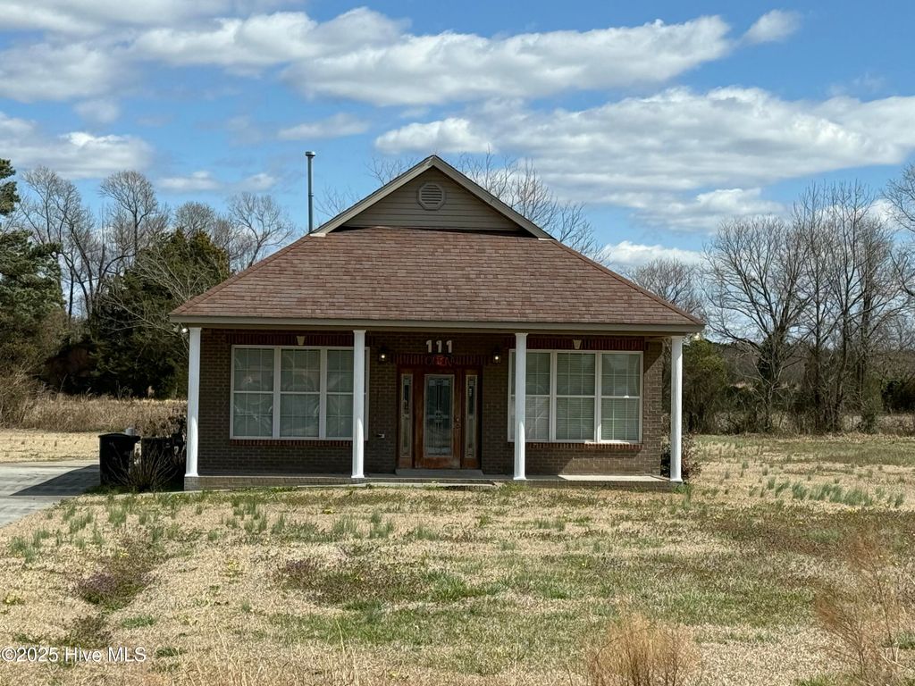 111 Fontana Street, Clinton, NC 28328