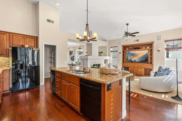 2397 Old Ranch, Escondido, CA 92027