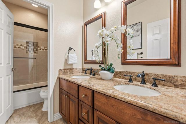2397 Old Ranch, Escondido, CA 92027