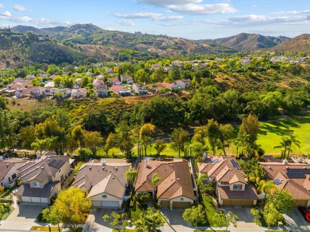 2397 Old Ranch, Escondido, CA 92027