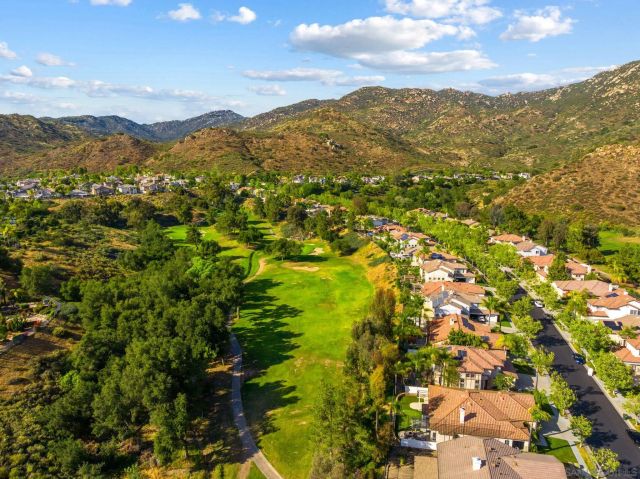 2397 Old Ranch, Escondido, CA 92027