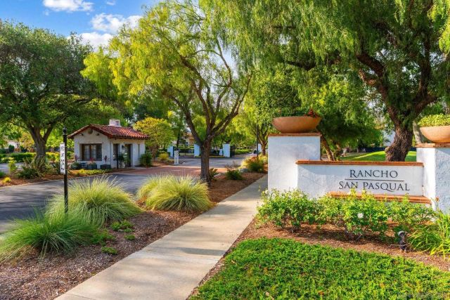 2397 Old Ranch, Escondido, CA 92027