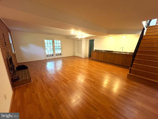 12823 CAMELLIA DR, Silver Spring, MD 20906