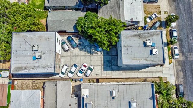 715 W 47th Street, Los Angeles, CA 90037