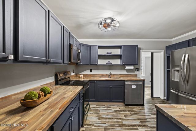 1033 Decatur Road, Jacksonville, NC 28540