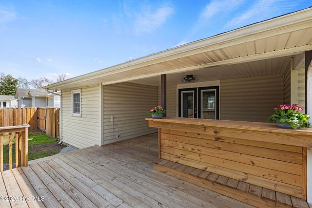 1033 Decatur Road, Jacksonville, NC 28540