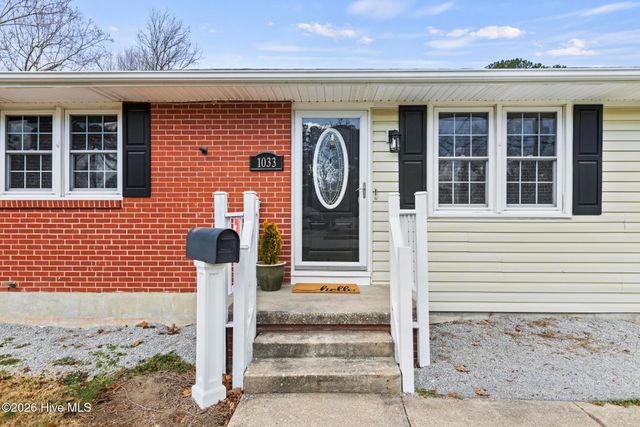 1033 Decatur Road, Jacksonville, NC 28540