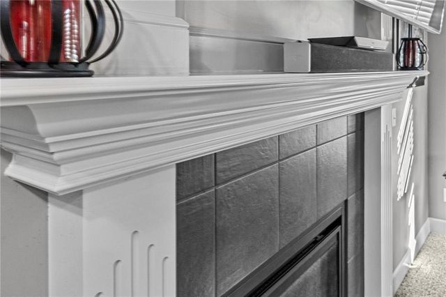 809 Colonial Drive, Pleasant Hill, MO 64080