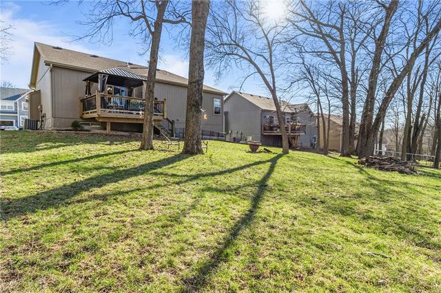 809 Colonial Drive, Pleasant Hill, MO 64080