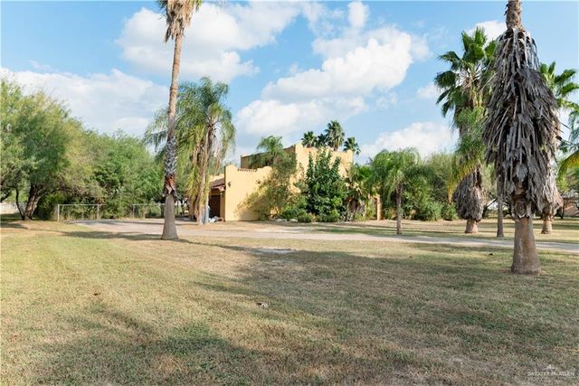 1211 Moon Lake S Drive, Weslaco, TX 78596