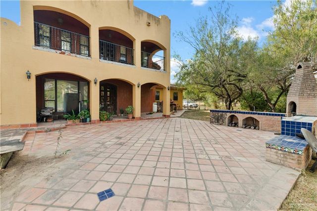 1211 Moon Lake S Drive, Weslaco, TX 78596