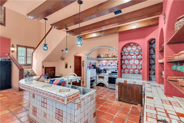 1211 Moon Lake S Drive, Weslaco, TX 78596