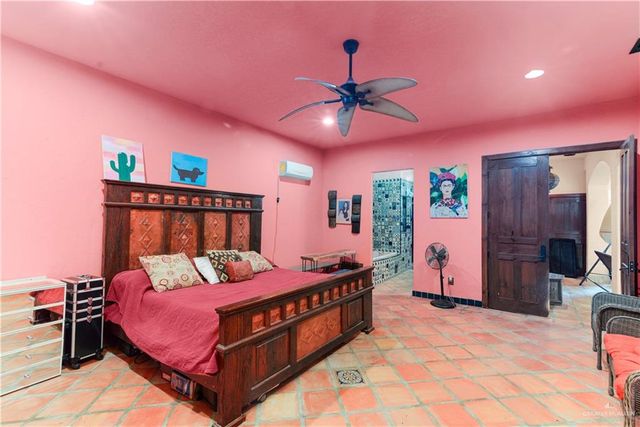 1211 Moon Lake S Drive, Weslaco, TX 78596