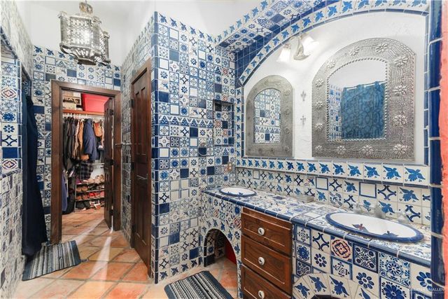 1211 Moon Lake S Drive, Weslaco, TX 78596