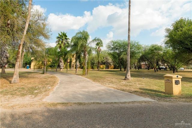 1211 Moon Lake S Drive, Weslaco, TX 78596