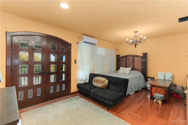 1211 Moon Lake S Drive, Weslaco, TX 78596