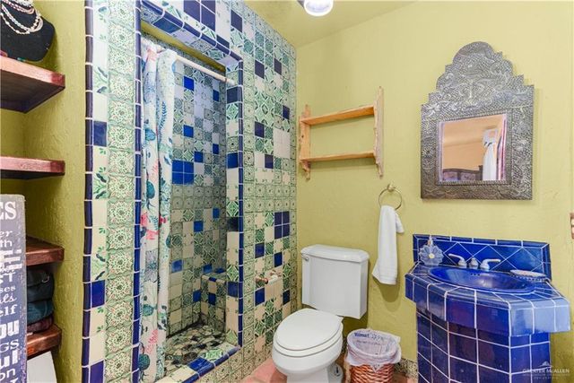 1211 Moon Lake S Drive, Weslaco, TX 78596