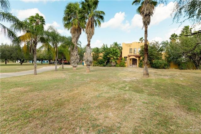 1211 Moon Lake S Drive, Weslaco, TX 78596