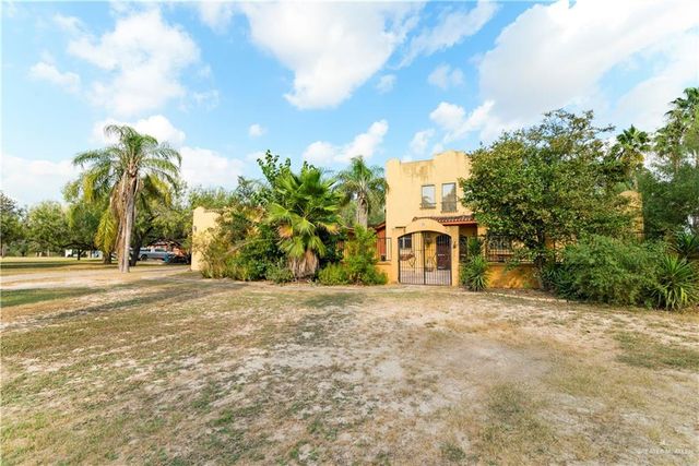 1211 Moon Lake S Drive, Weslaco, TX 78596