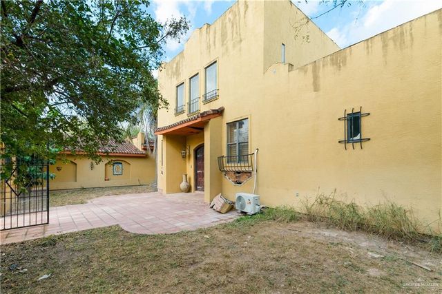 1211 Moon Lake S Drive, Weslaco, TX 78596