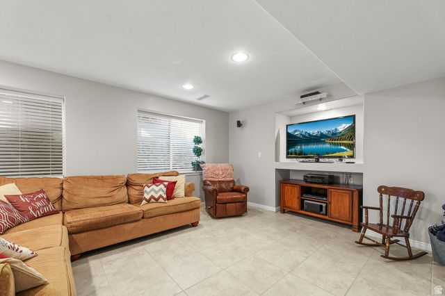 1361 E MARTHA DUNYON CIR, Draper, UT 84020