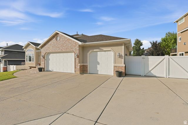 1361 E MARTHA DUNYON CIR, Draper, UT 84020