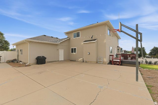 1361 E MARTHA DUNYON CIR, Draper, UT 84020