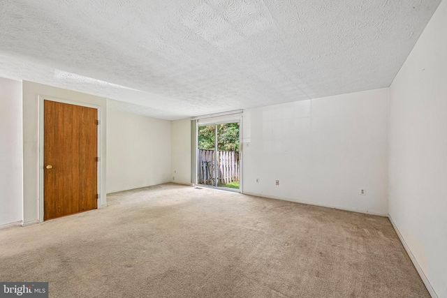 8366 SILVER TRUMPET DR, Columbia, MD 21045