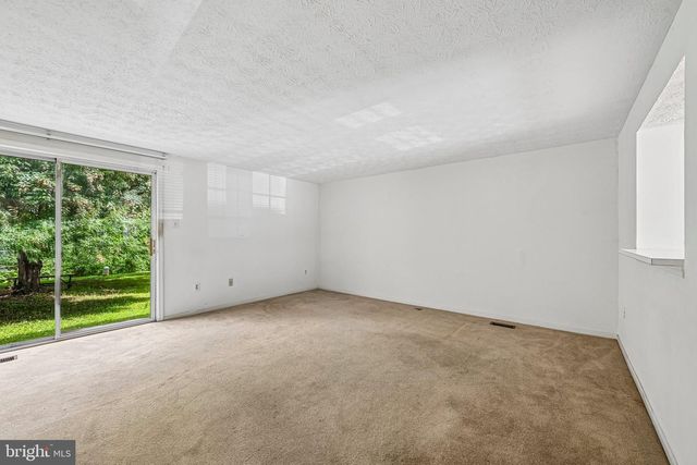 8366 SILVER TRUMPET DR, Columbia, MD 21045