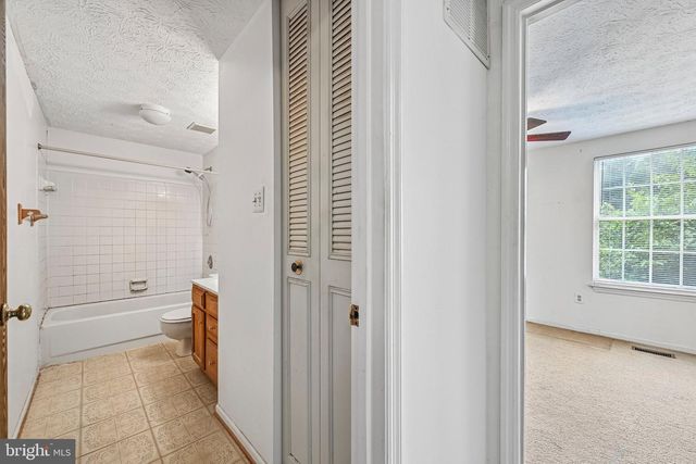 8366 SILVER TRUMPET DR, Columbia, MD 21045