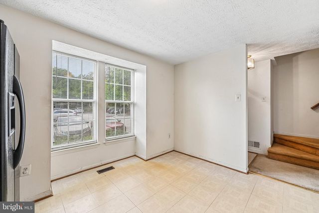 8366 SILVER TRUMPET DR, Columbia, MD 21045