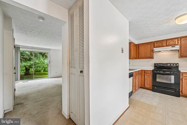 8366 SILVER TRUMPET DR, Columbia, MD 21045