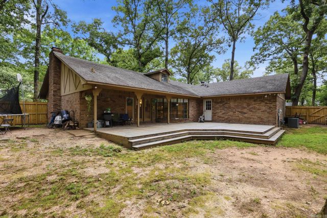 1330 Salem Road, Conway, AR 72034