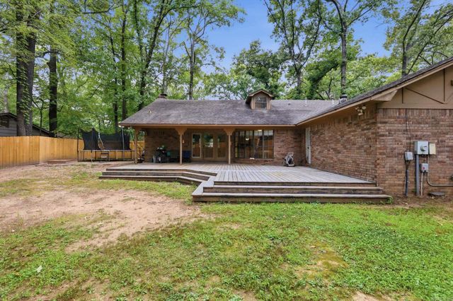 1330 Salem Road, Conway, AR 72034