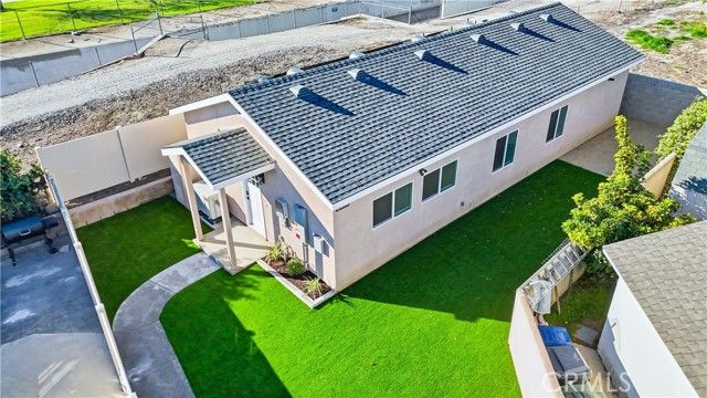 21003 Longworth, Lakewood, CA 90715
