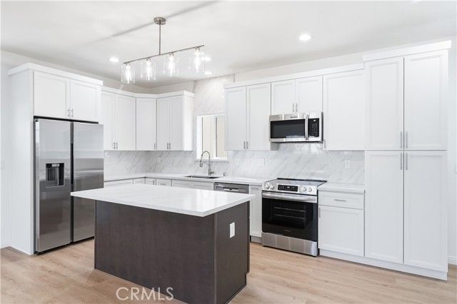21003 Longworth, Lakewood, CA 90715